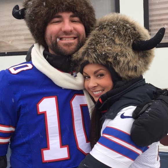 Meet your Posher, Stacie - Picture 5 of 5